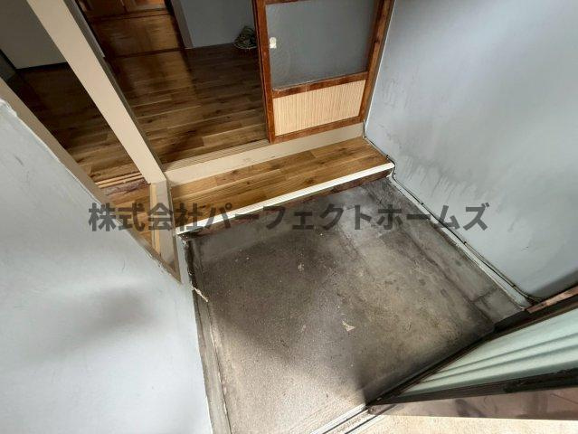 ツーイー寝屋川平屋の玄関|ゆったりとした玄関です