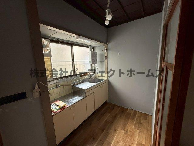 ツーイー寝屋川平屋のキッチン|キッチンでお料理をお楽しみください