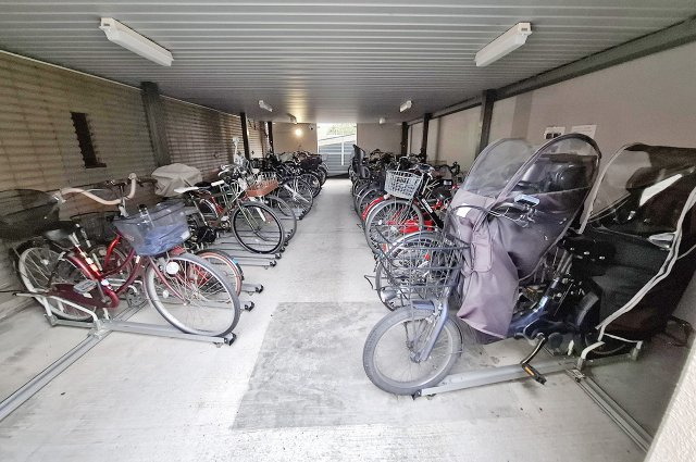 レックスガーデン堺東の駐輪場|駐輪場