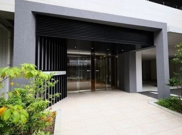 ONE　ROOF　FLAT　ASAKUSA　入谷のエントランス