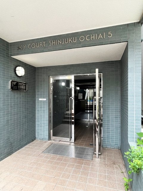 スカイコート新宿落合第５のエントランス|エントランスです