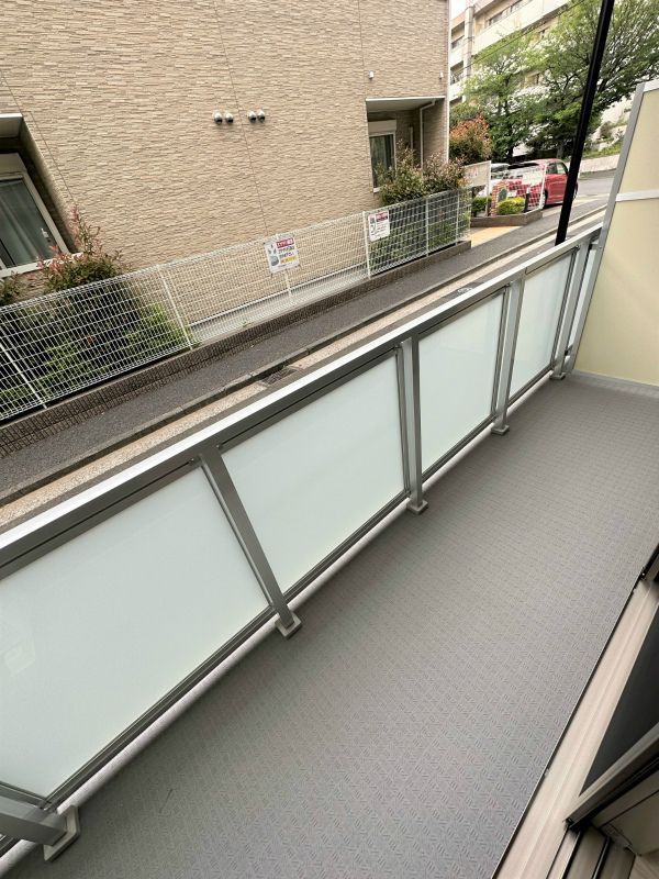 横浜市磯子区滝頭３丁目の賃貸マンションのバルコニー