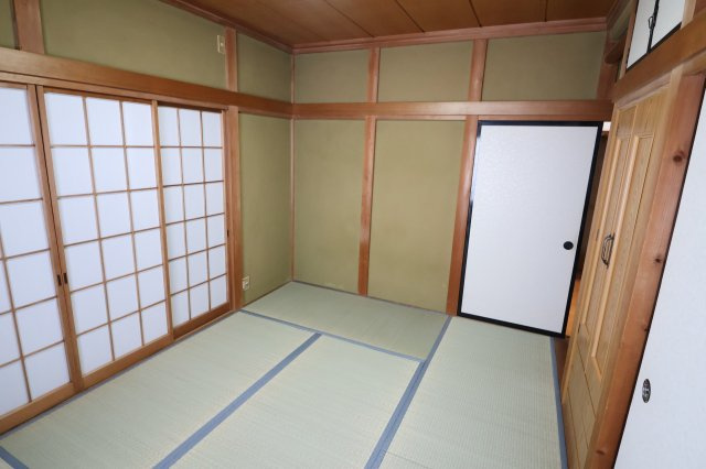 向野貸家の和室|北東側6帖和室