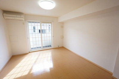 【内装】 | ＫＥＩ　ＨＯＵＳＥⅡ | 内装は落ち着いています