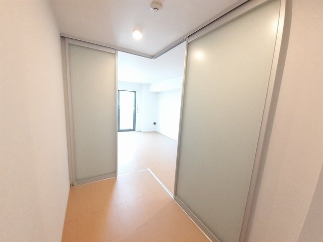 【内装】 | シエロ．ガーデン．ツダ　Ｃ | 明るい室内です