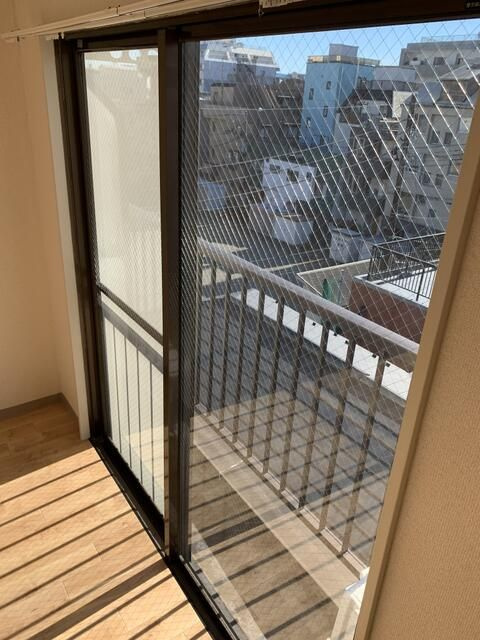 横浜市保土ケ谷区天王町１丁目の賃貸マンションのバルコニー