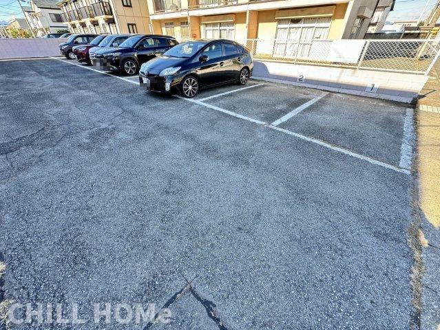 メゾンロイヤルⅡの駐車場|他社様掲載物件もまとめてご紹介、ご案内可能です(^^)/