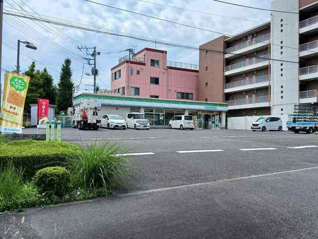 セイクリッドの周辺|ファミリーマートまで290m