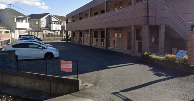プランドールの駐車場