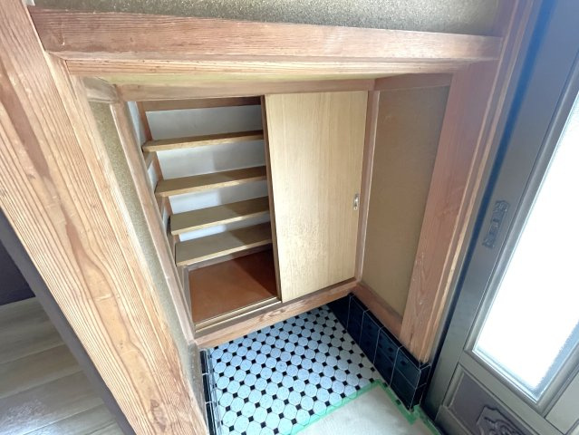 田間戸建ての収納