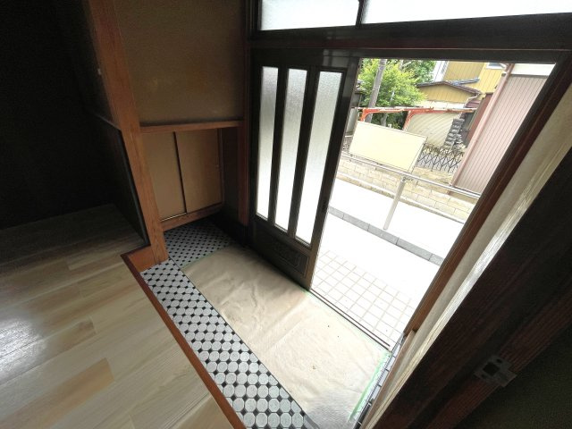 田間戸建ての玄関