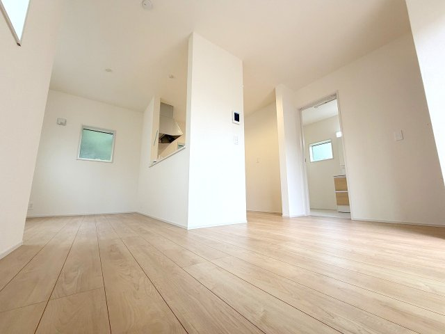 福生市熊川全２棟　新築戸建の居間・リビング