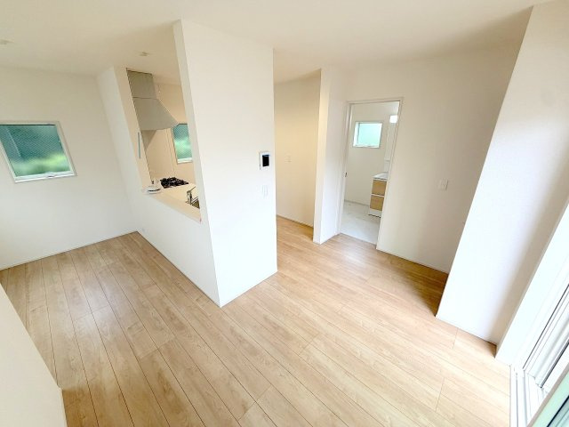 福生市熊川全２棟　新築戸建の居間・リビング