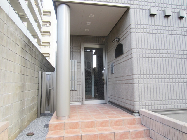 カーサ　フェリーチェのエントランス|建物入口です☆