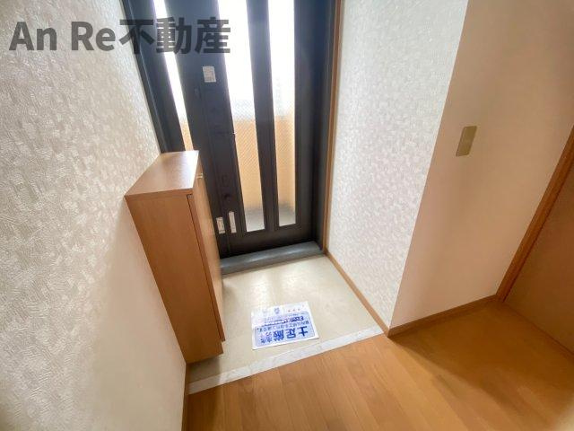 長蔵（ちょうぞう）マンションの玄関