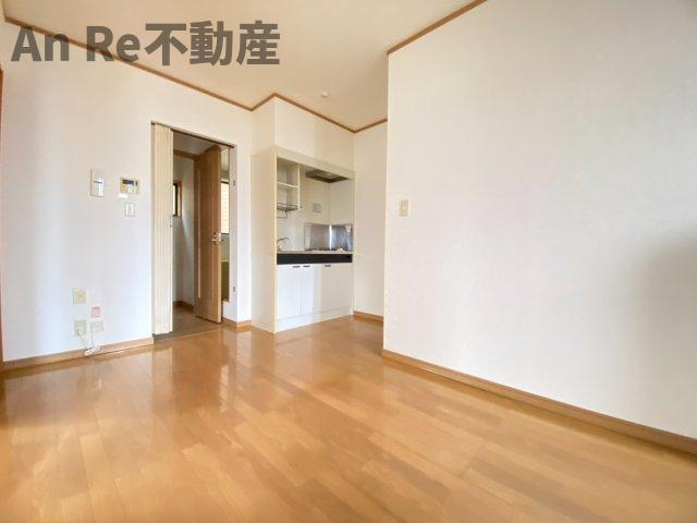 長蔵（ちょうぞう）マンションの居間・リビング