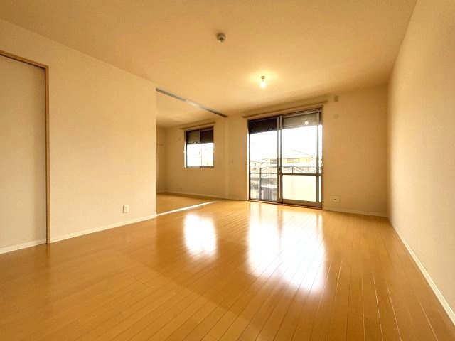 シャーメゾン昭栄の内装