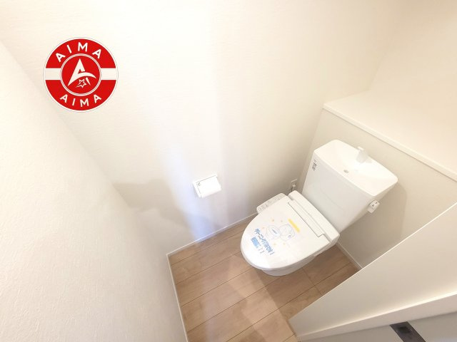 福岡市中央区笹丘3丁目第1-3棟（1号棟）　のトイレ|トイレ・ウォシュレット付。快適で衛生的な洗浄機能付温水シャワートイレです。
