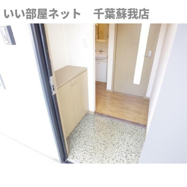 クレストＢの玄関|シンプルで使いやすい玄関です