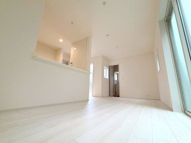 福生市熊川全２棟　新築戸建の居間・リビング