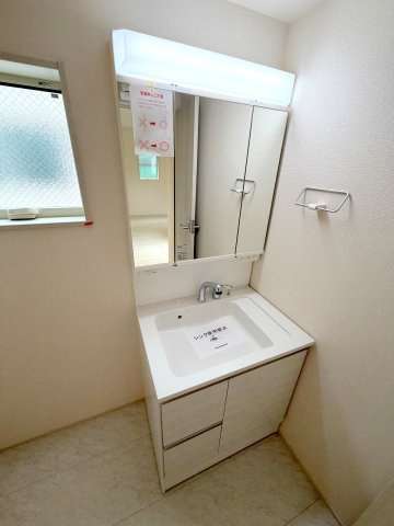 福生市熊川全２棟　新築戸建の独立洗面台