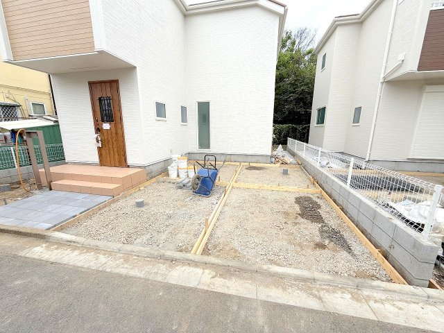 福生市熊川全２棟　新築戸建の駐車場
