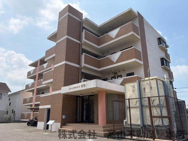 シーシャイン宮司の外観