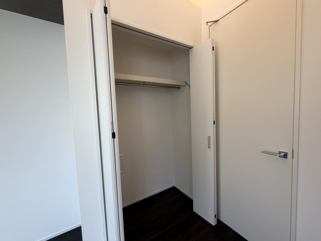 鶴見区元宮１丁目（新築戸建全4棟）【駅徒歩7分/LOW-Eガラス/オープン階段】の収納