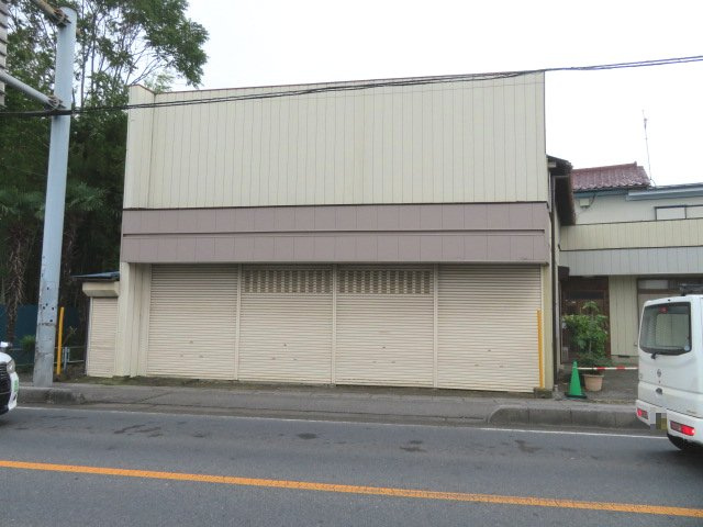 越谷市大間野町１丁目の倉庫