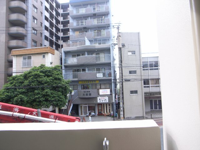 サヴォイ箱崎邸園　2階の展望|現状優先。