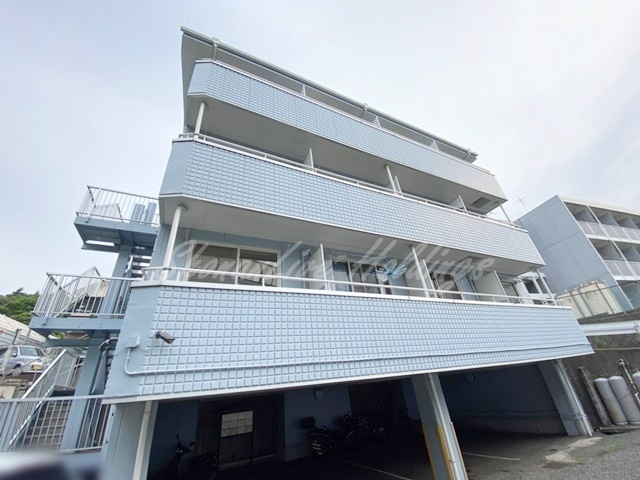 藤沢市城南１丁目の賃貸マンション