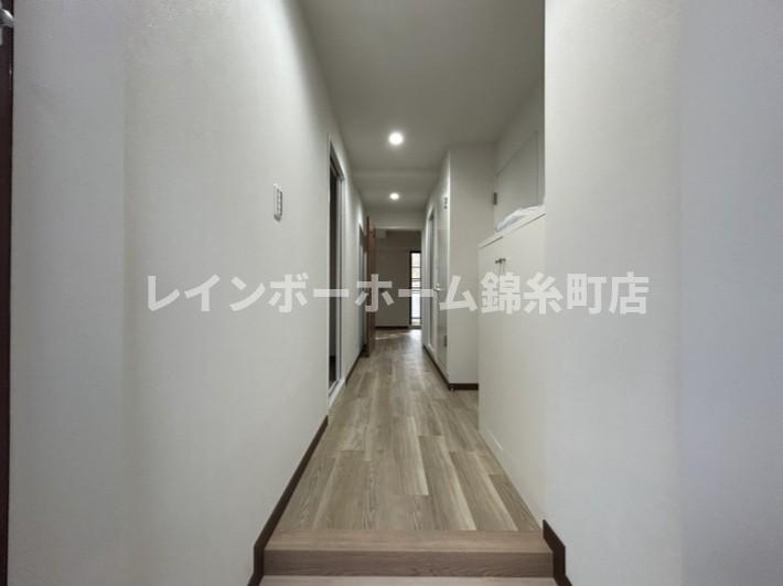 PLENDY北越谷の玄関