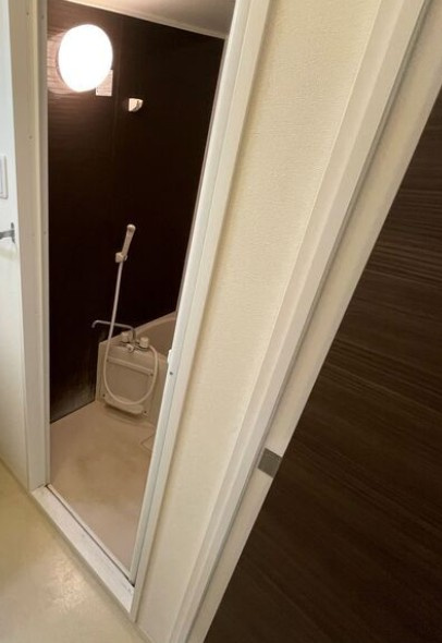コンプリシテＷの浴室