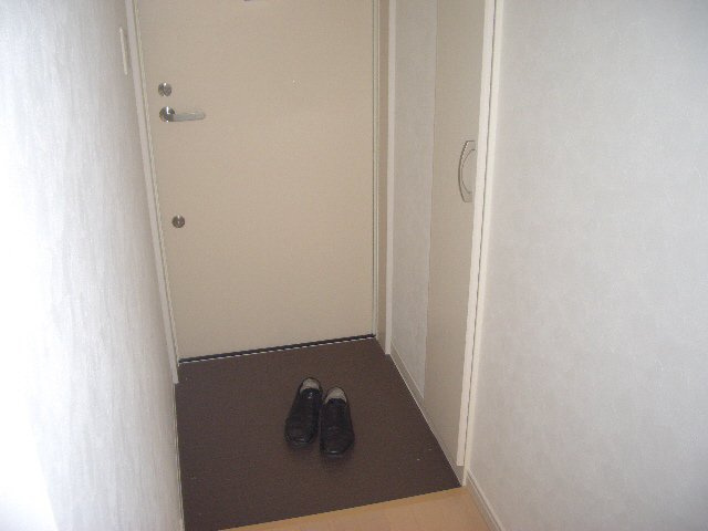 サンライズ船橋塚田の玄関|玄関シューズボックス