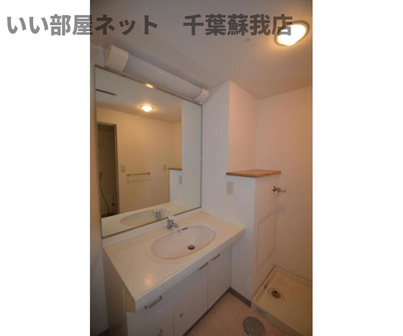 シャトーイノハナの洗面所|洗面所です