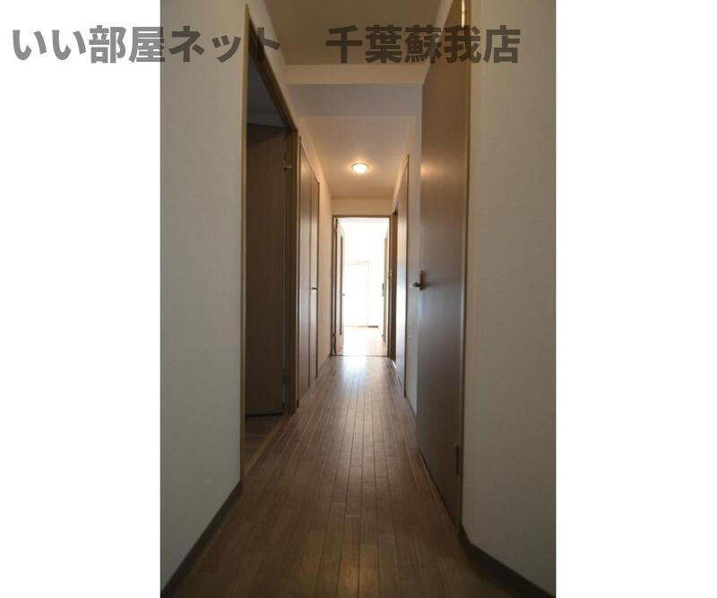 シャトーイノハナの内装|廊下