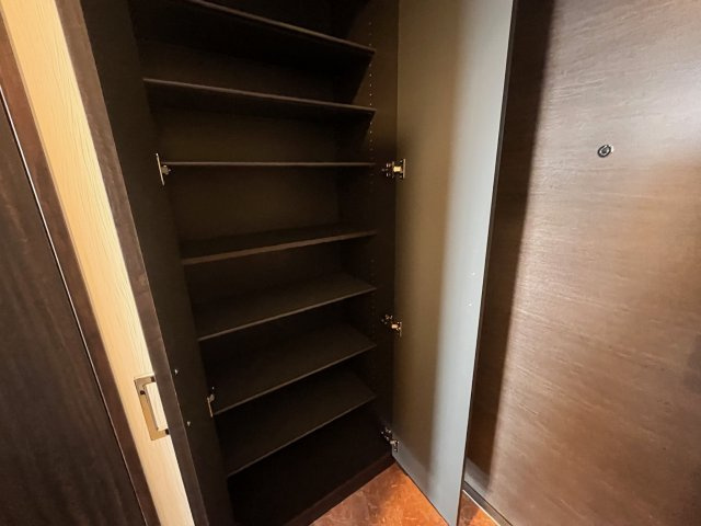 プレジオ帝塚山の収納