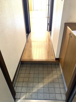 【玄関】 | モーリスビル | ※別号室参考写真