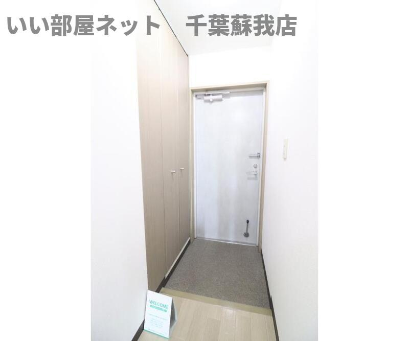 シャトーイノハナのエントランス|きれいな玄関です