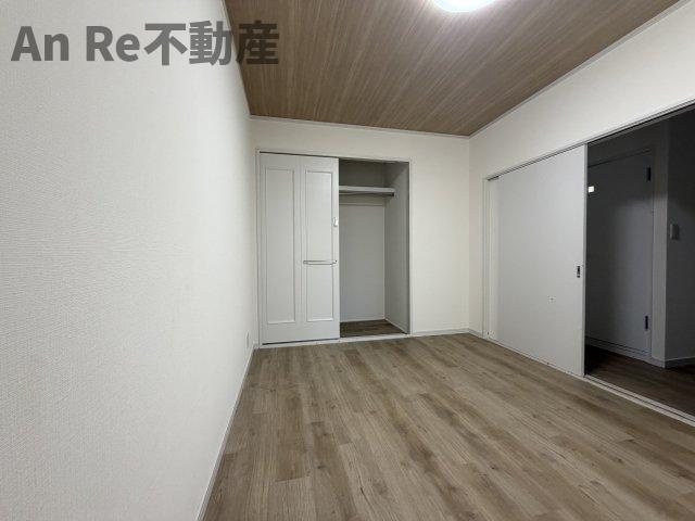 ロイヤルマンションの寝室