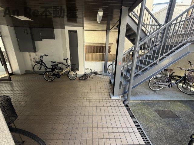 ロイヤルマンションのロビー