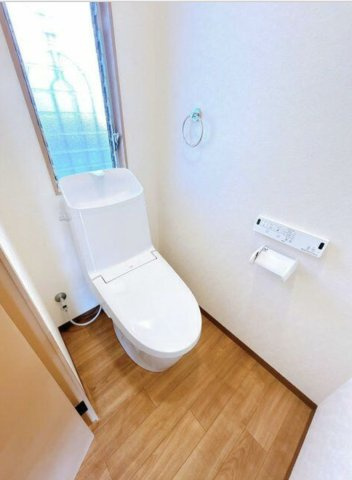 緑町平屋　売り住宅のトイレ