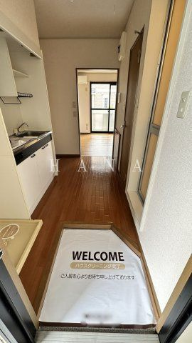 ジュネス国立の玄関|別号室参考写真