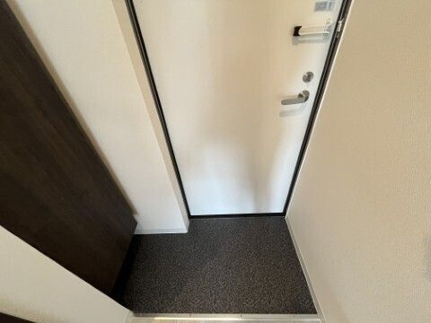 ジーメゾンリトスメラン北春日部の玄関