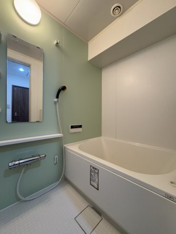 トーア新富マンションの浴室|コンパクトで使いやすいお風呂です