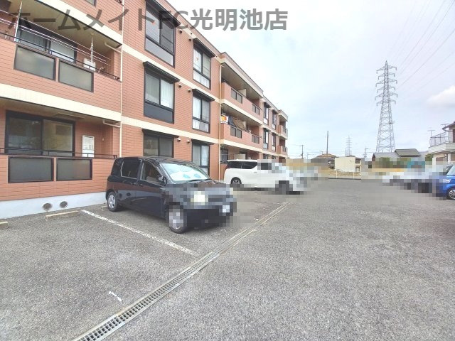 カーサ阪和の駐車場