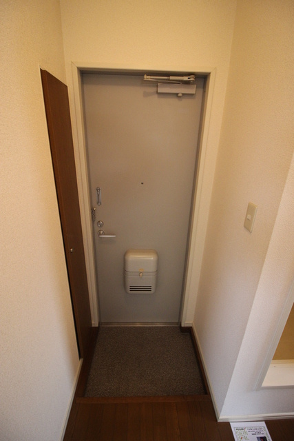 グランルーフの玄関|前回募集時の写真です。現況優先です。