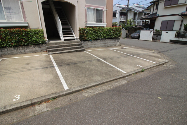 グランルーフの駐車場