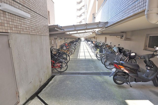助松パーク・ホームズの駐輪場|駐輪場