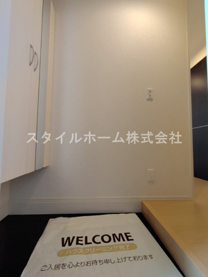 【玄関】 | コンフォート | 別部屋写真です。